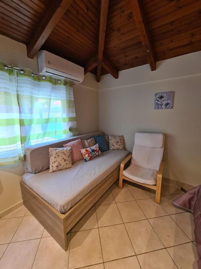 Semelia'S Guest House Spáta エクステリア 写真